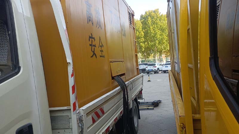 江永如何判断柴油发电机组和UPS电源的切换时间是否符合要求？